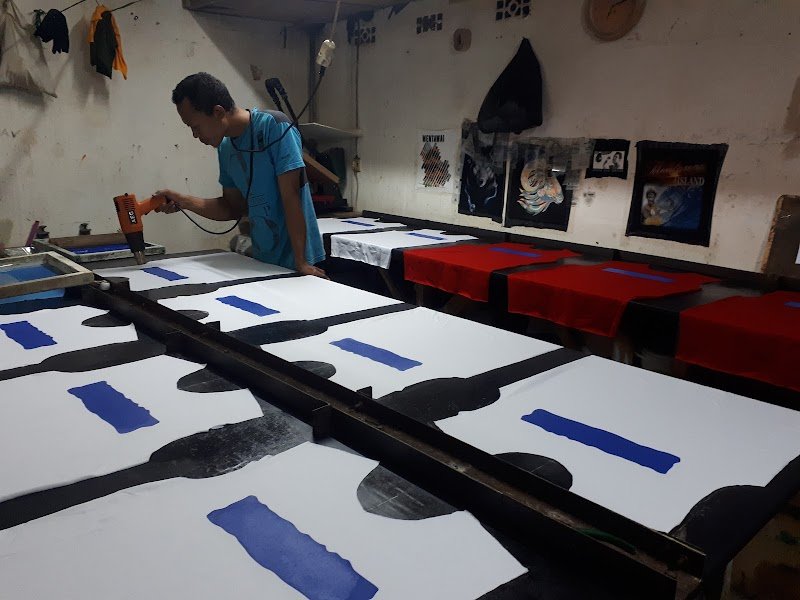 Cema busana penjahit baju wanita dan pria di Gedebage
