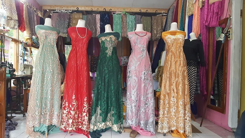 NAURA Omah Jahit dan Kebaya di Kab. Pacitan