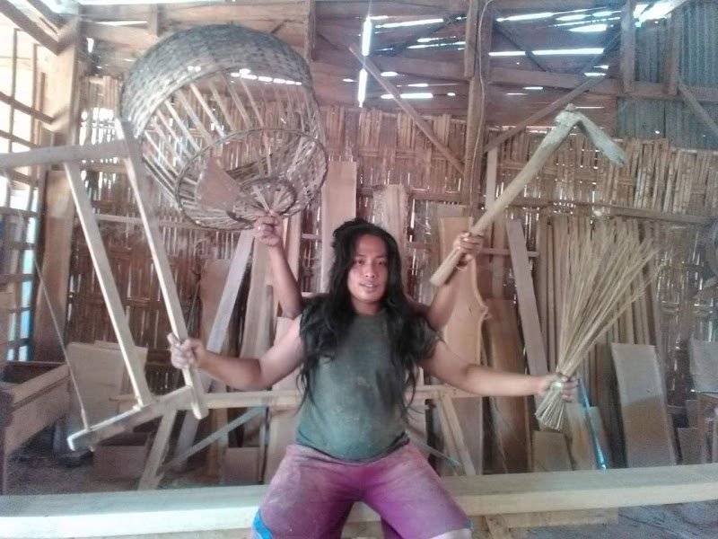 Pertukangan Kayu Sumber Joyo di Simokerto